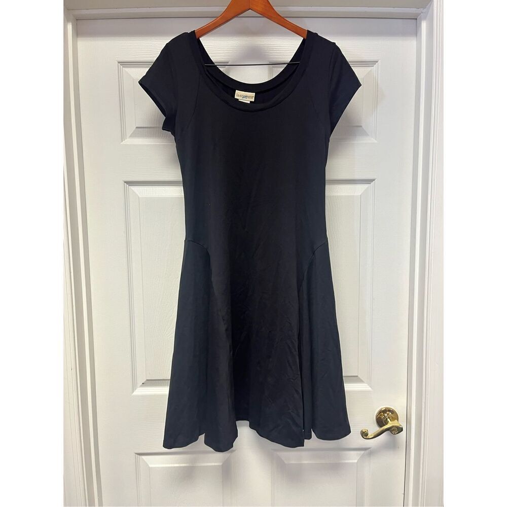 Travelsmith Black Cap Sleeve Scoop Neck Swing MIDI Dress sz MP NWOT